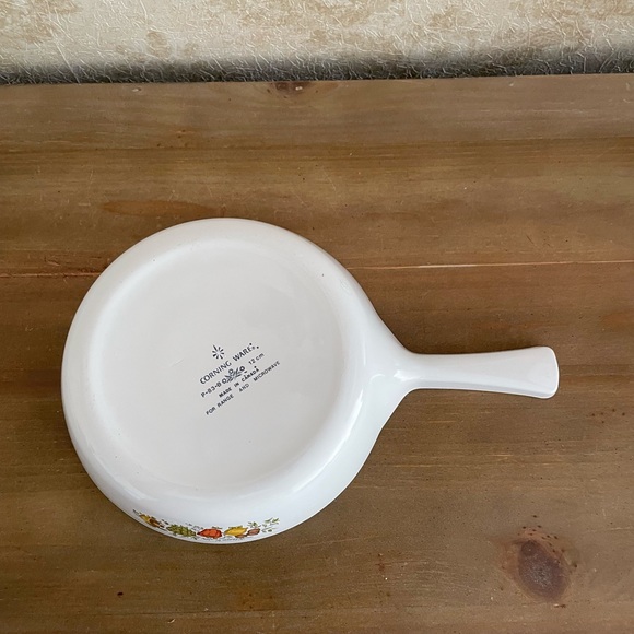 Vintage Corning ware skillet with lid - Picture 4 of 13